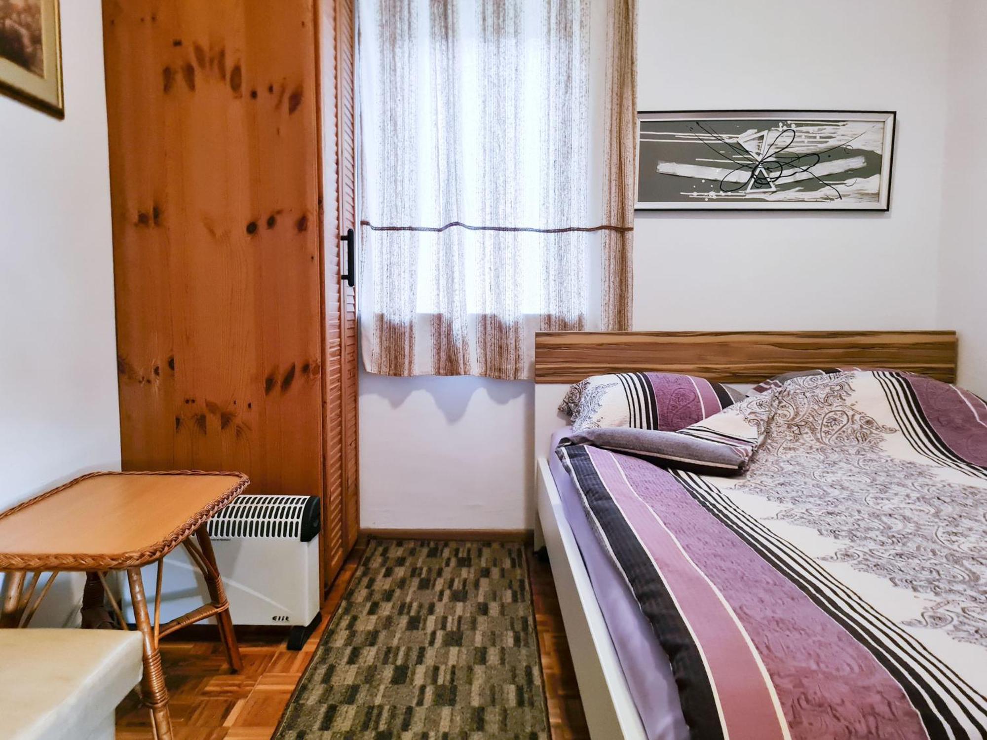 Urbanscape + Free Private Parking Apartment *